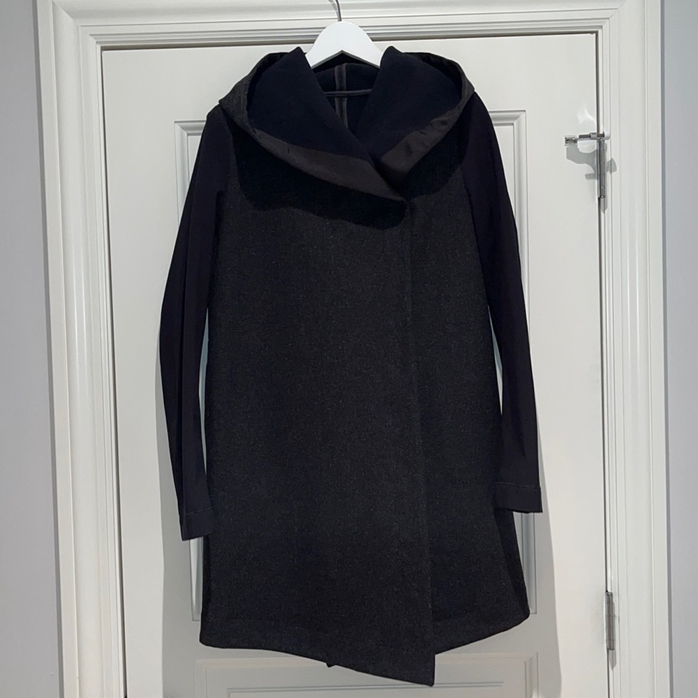 Lululemon hooded wool blend with nylon sleeves coat